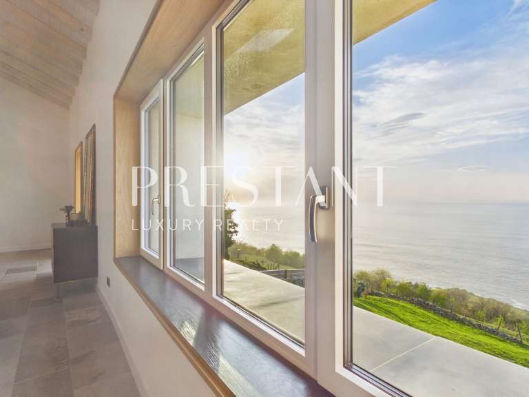 House with Sea view Saint-Sébastien - 5 bedrooms - 626m²