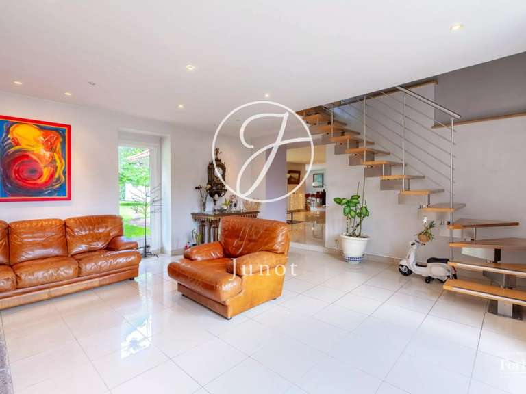 Maison Saint-Sébastien-sur-Loire - 7 chambres - 333m²