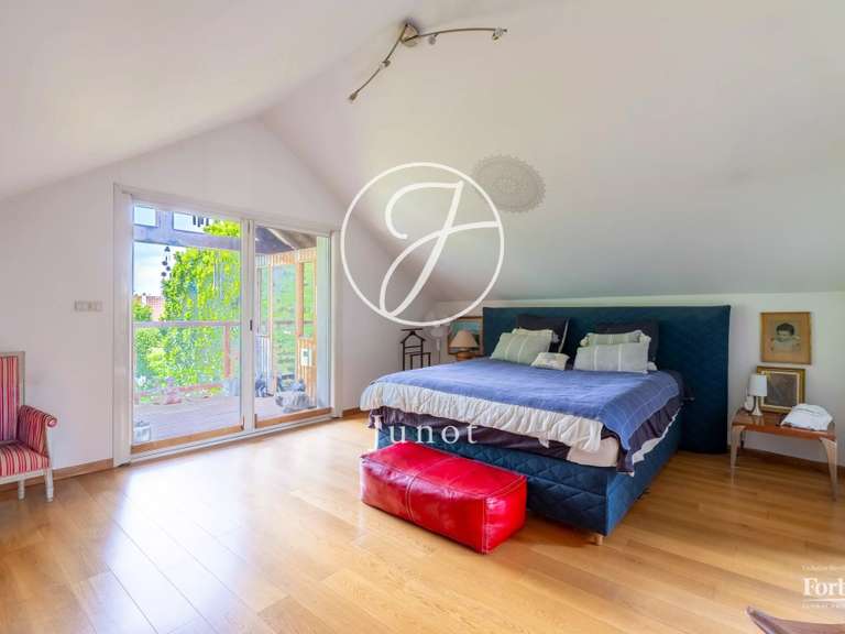 Maison Saint-Sébastien-sur-Loire - 7 chambres - 333m²