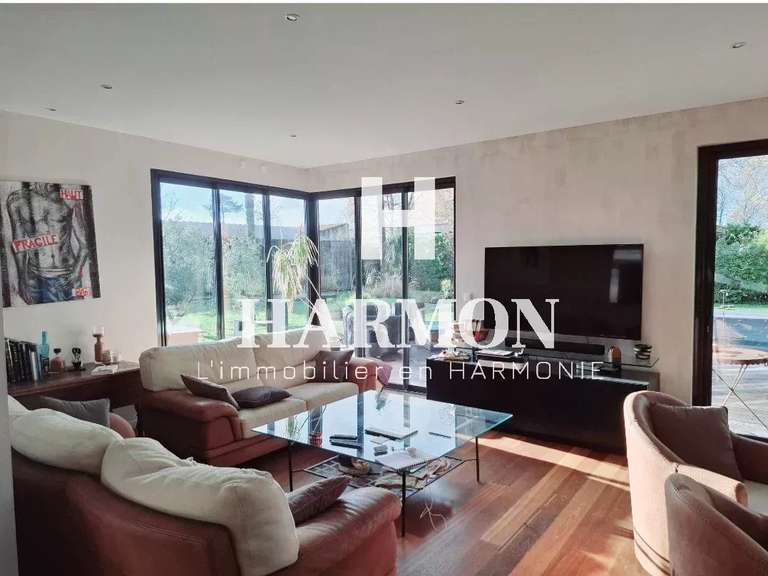 Maison Saint-Selve - 4 chambres - 177m²