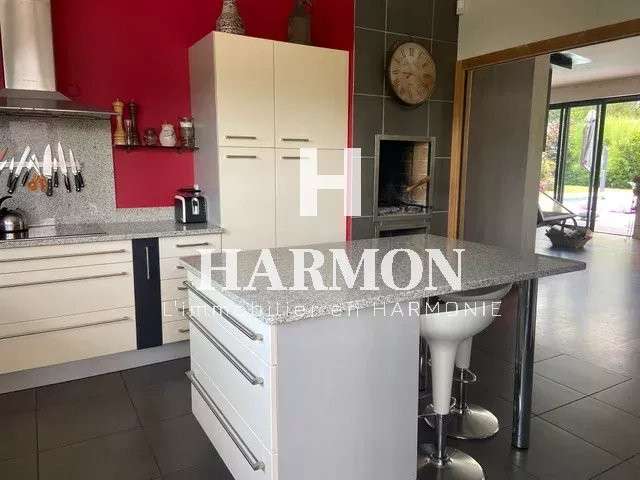 Maison Saint-Selve - 4 chambres - 177m²