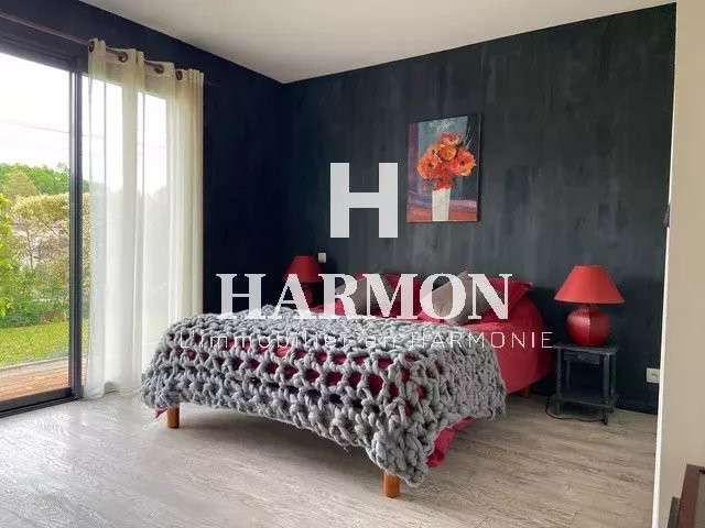 Maison Saint-Selve - 4 chambres - 177m²