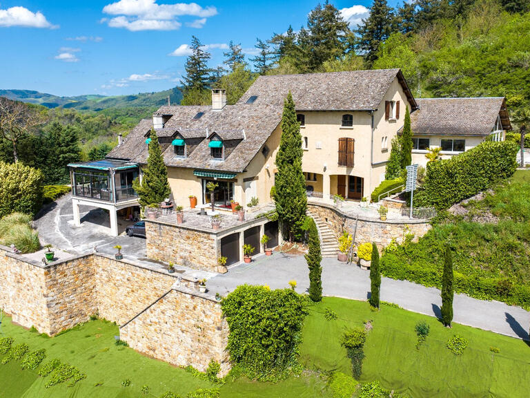 Propriété Saint-Sernin-sur-Rance - 6 chambres - 600m²