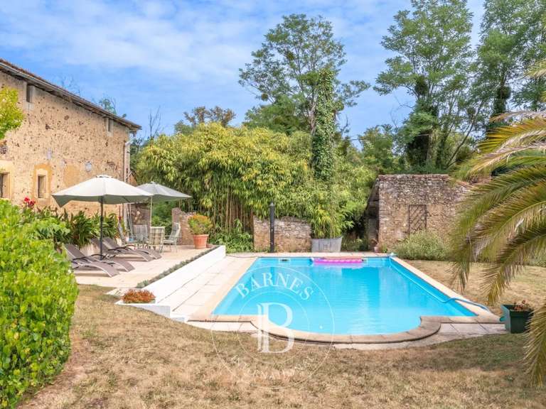 Château Saint-Sever - 12 chambres - 550m²