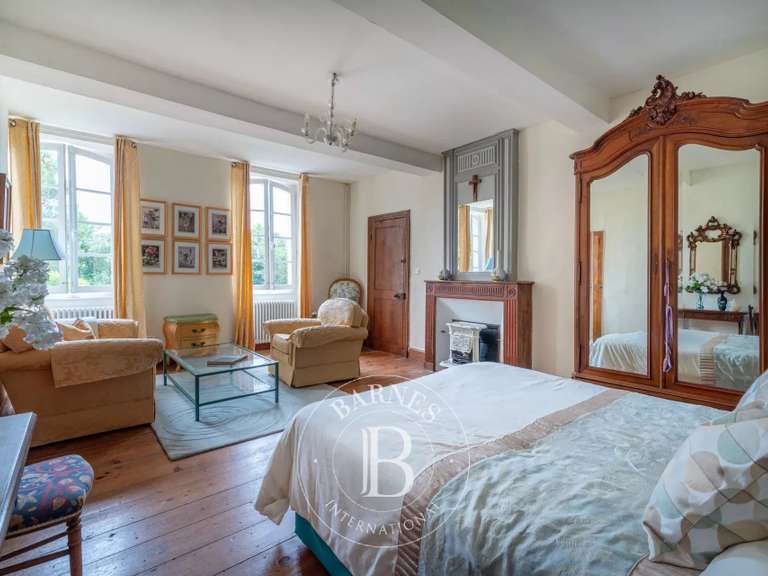 Château Saint-Sever - 12 chambres - 550m²