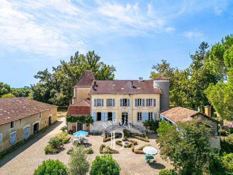 Château Saint-Sever - 12 chambres - 550m²
