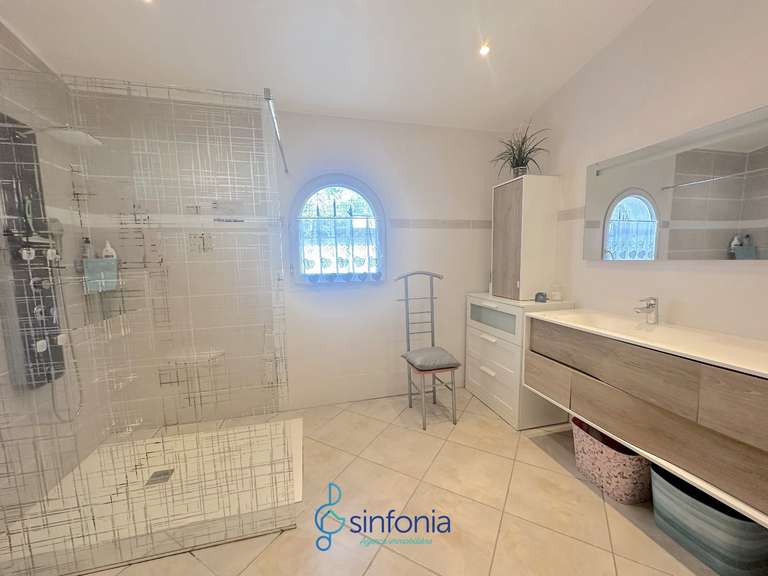 Maison Saint-Siffret - 3 chambres - 176m²