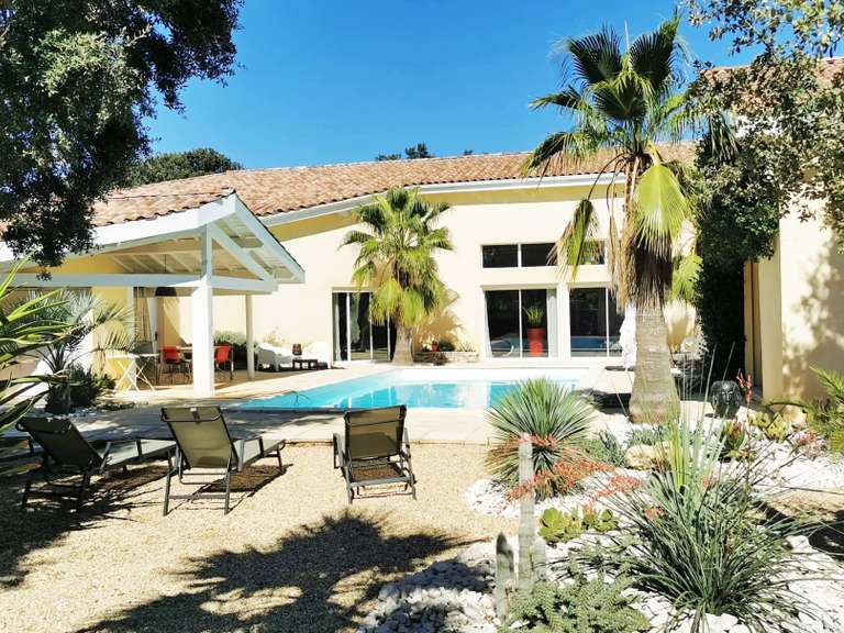 Maison Saint-Siffret - 6 chambres - 330m²