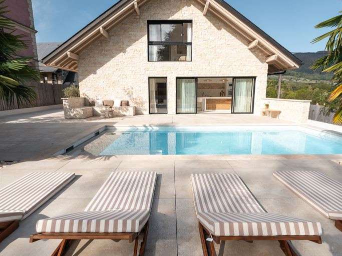 Maison Saint-Sulpice - 3 chambres - 155m²