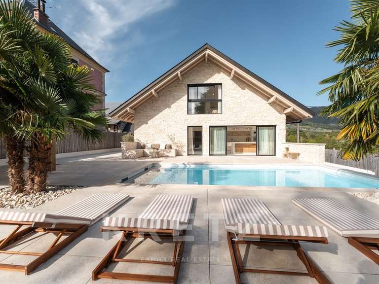 Maison Saint-Sulpice - 3 chambres - 155m²