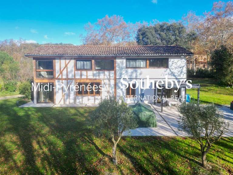 Maison Saint-Sulpice - 3 chambres - 186m²