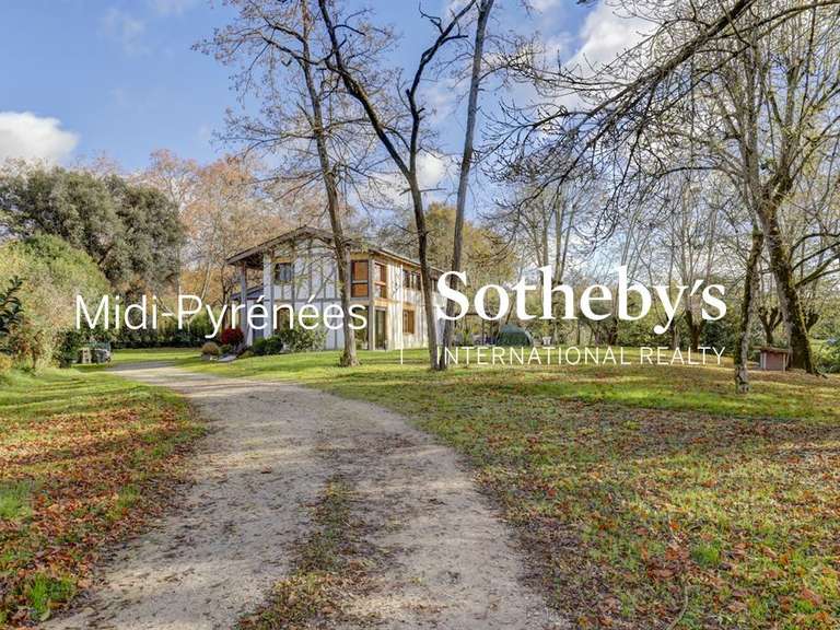 Maison Saint-Sulpice - 3 chambres - 186m²