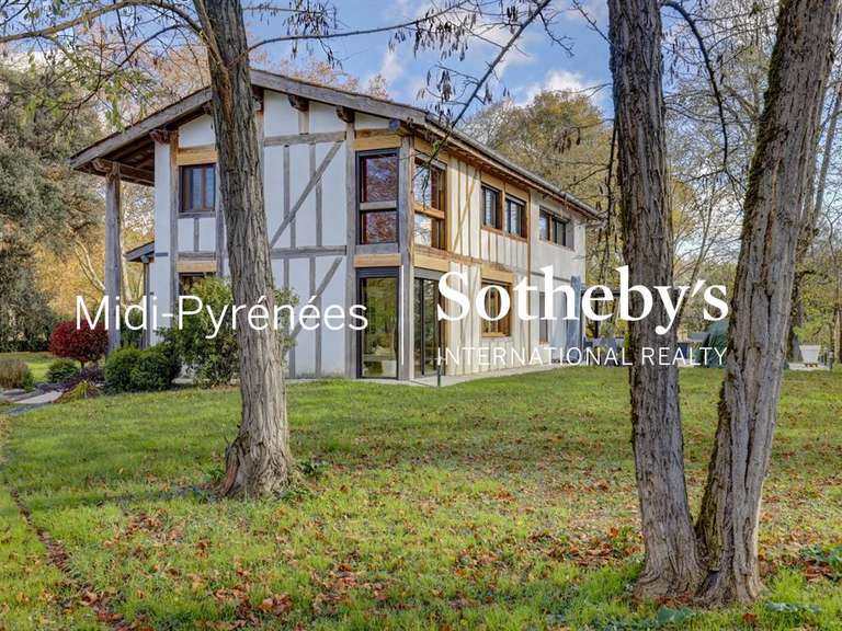 Maison Saint-Sulpice - 3 chambres - 186m²