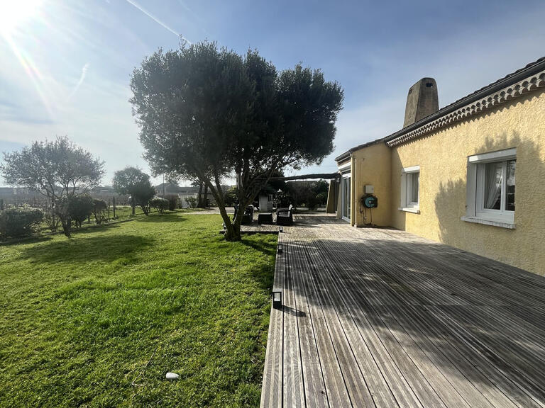 Maison Saint-Sulpice-de-Faleyrens - 4 chambres - 177m²