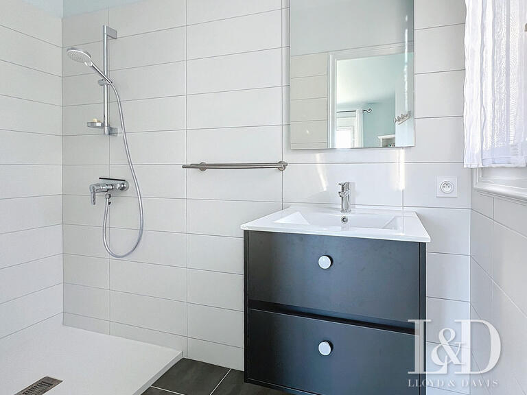 Maison Saint-Sulpice-de-Royan - 4 chambres - 252m²
