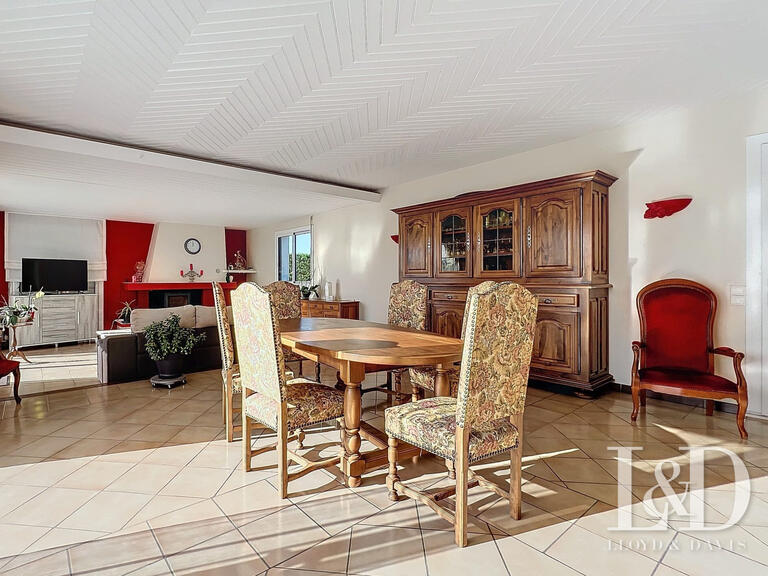 Maison Saint-Sulpice-de-Royan - 4 chambres - 252m²