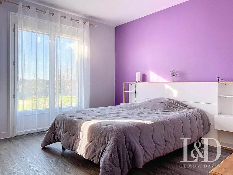 Maison Saint-Sulpice-de-Royan - 4 chambres - 252m²