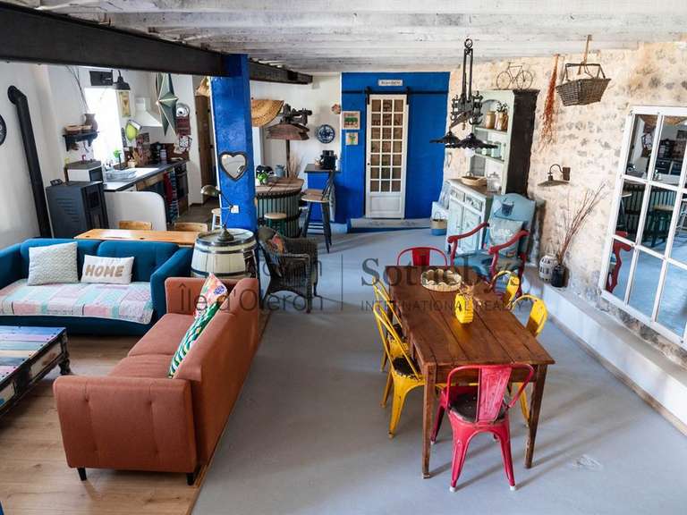 Maison Saint-Sulpice-de-Royan - 11 chambres - 530m²