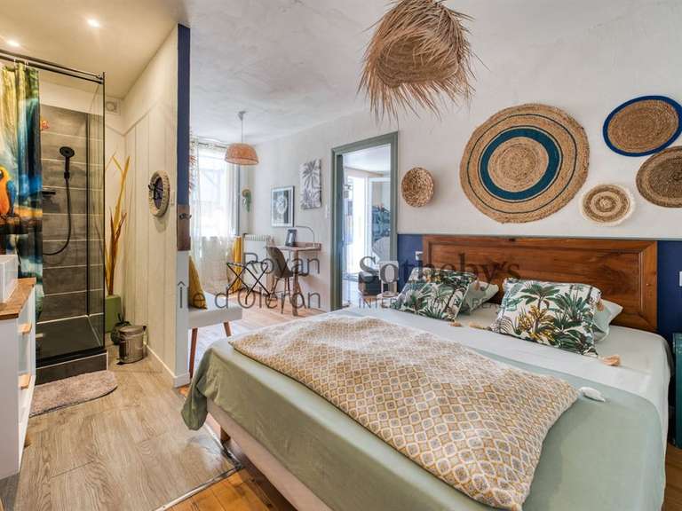 Maison Saint-Sulpice-de-Royan - 11 chambres - 530m²