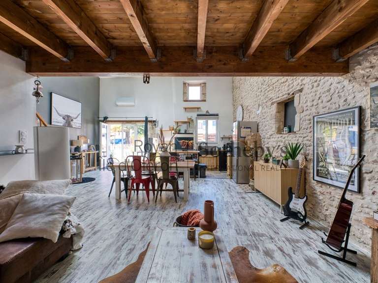 Maison Saint-Sulpice-de-Royan - 11 chambres - 530m²