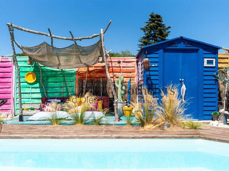 Maison Saint-Sulpice-de-Royan - 11 chambres - 530m²
