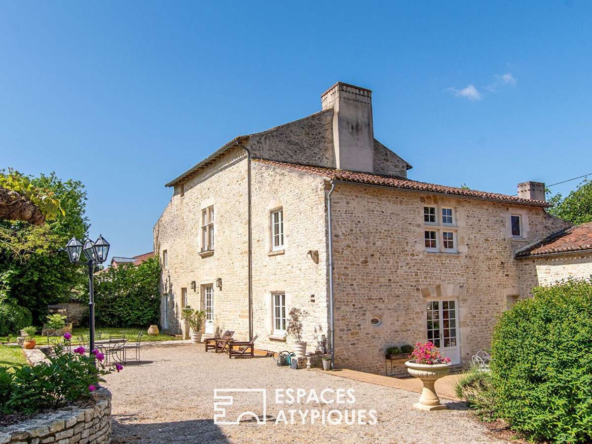 House Saint-Sulpice-en-Pareds
