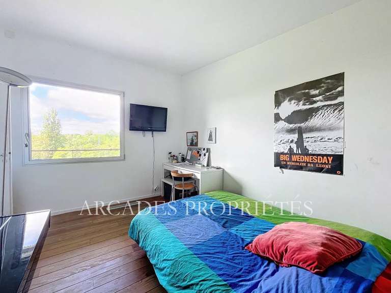 Maison Saint-Sulpice-et-Cameyrac - 4 chambres - 7500m²