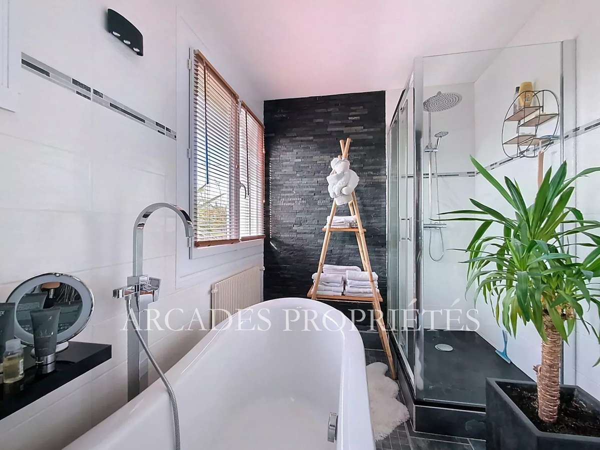 Maison Saint-Sulpice-et-Cameyrac