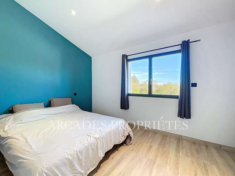 Maison Saint-Sulpice-et-Cameyrac - 4 chambres - 250m²