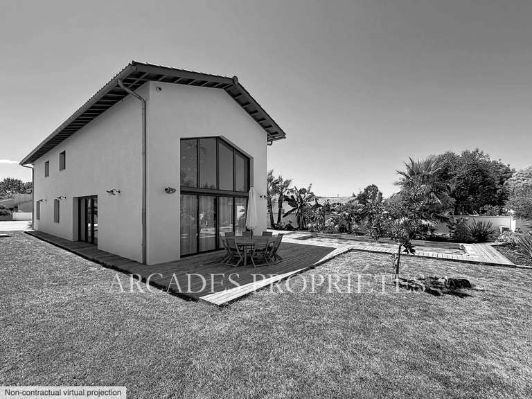 Maison Saint-Sulpice-et-Cameyrac - 4 chambres - 250m²