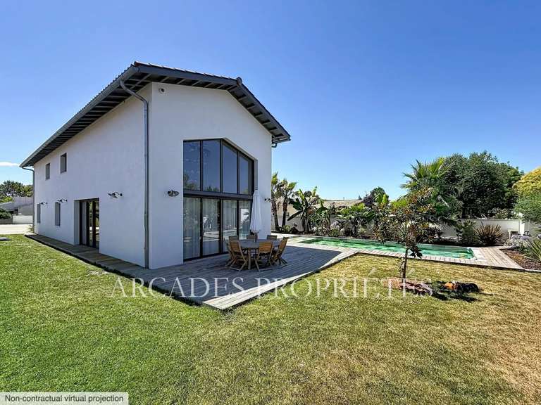 Maison Saint-Sulpice-et-Cameyrac - 4 chambres - 250m²