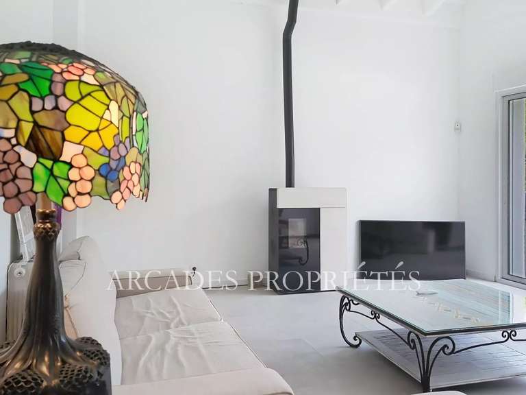 Maison Saint-Sulpice-et-Cameyrac - 4 chambres - 209m²