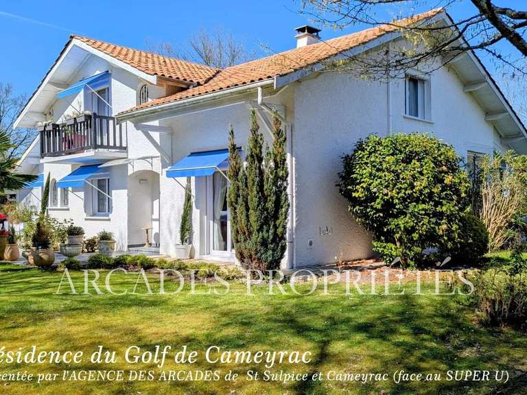 Maison Saint-Sulpice-et-Cameyrac - 4 chambres - 194m²