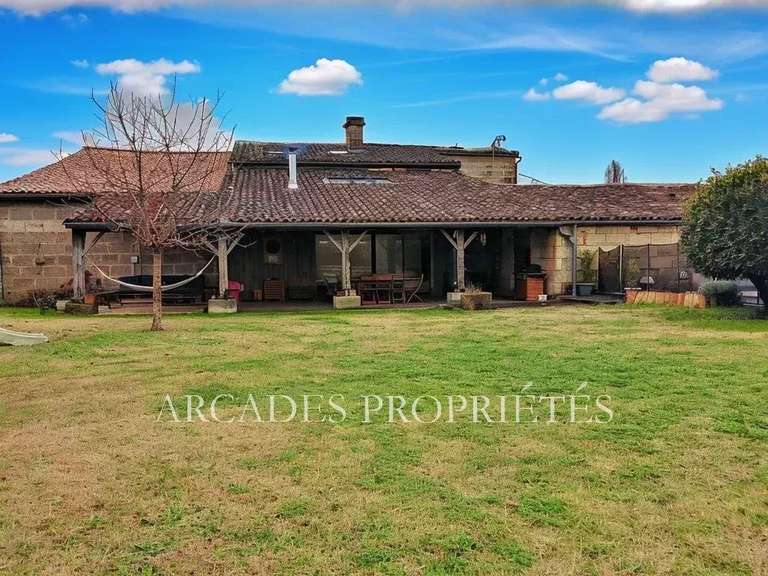 Maison Saint-Sulpice-et-Cameyrac - 8 chambres - 440m²