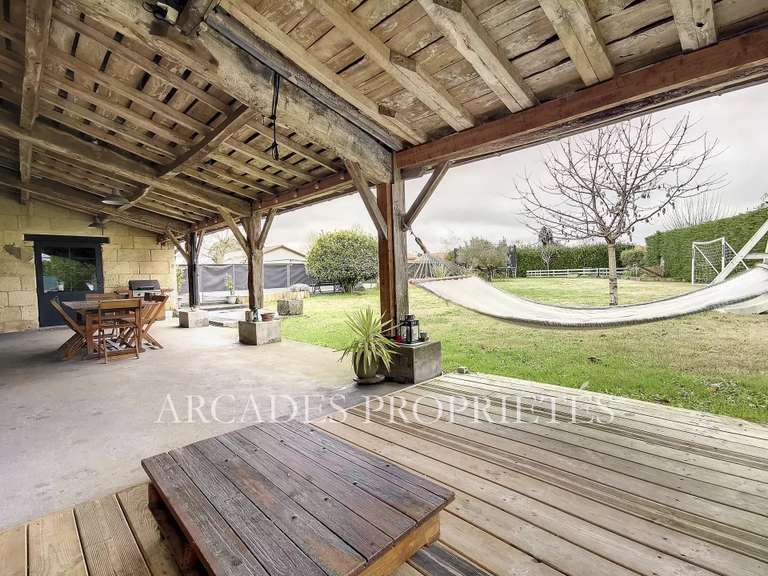 Maison Saint-Sulpice-et-Cameyrac - 8 chambres - 440m²