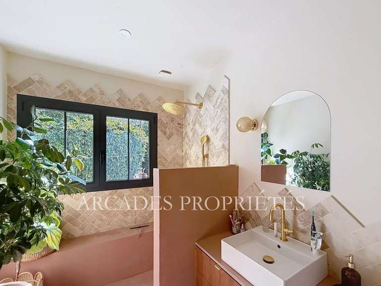 Maison Saint-Sulpice-et-Cameyrac - 3 chambres - 180m²
