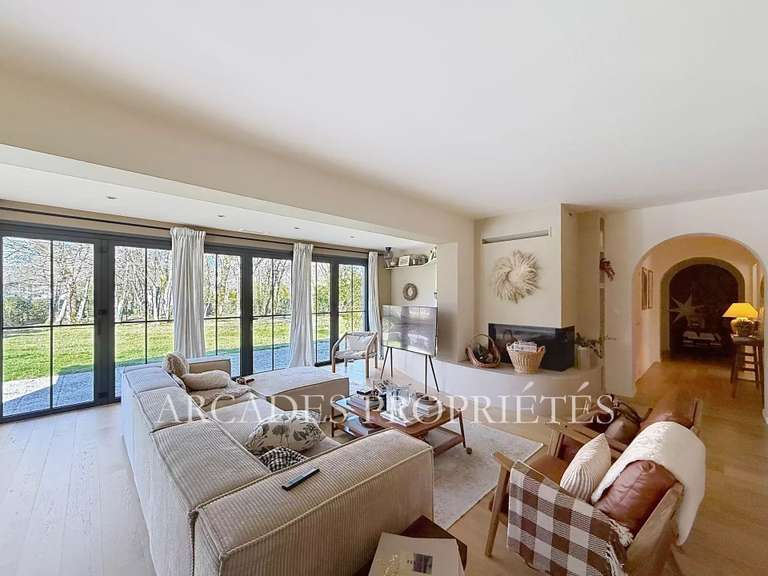 Maison Saint-Sulpice-et-Cameyrac - 3 chambres - 180m²