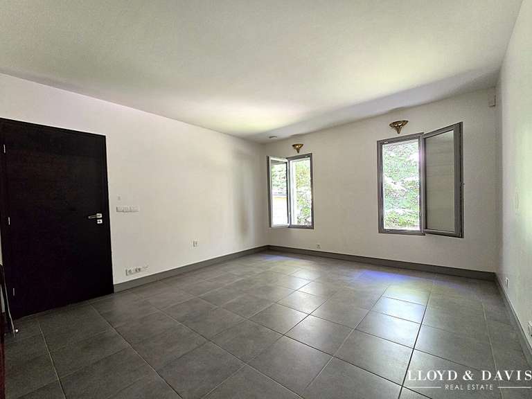 Maison Saint-Sulpice-et-Cameyrac - 3 chambres - 160m²