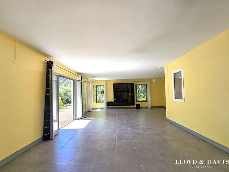 Maison Saint-Sulpice-et-Cameyrac - 3 chambres - 160m²
