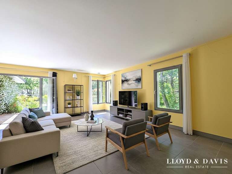 Maison Saint-Sulpice-et-Cameyrac - 3 chambres - 160m²