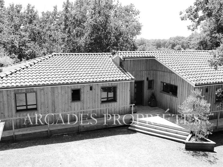 Maison Saint-Sulpice-et-Cameyrac - 165m²
