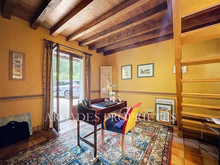 Maison Saint-Sulpice-et-Cameyrac - 4 chambres - 180m²