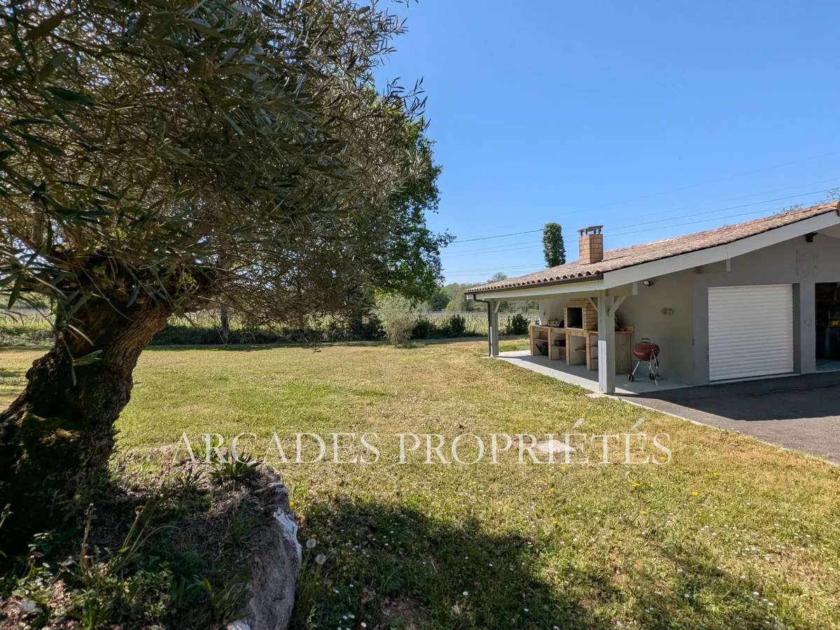 Villa Saint-Sulpice-et-Cameyrac