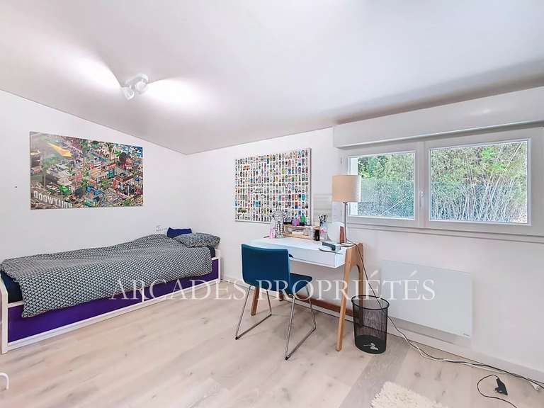 Villa Saint-Sulpice-et-Cameyrac - 4 chambres - 5000m²