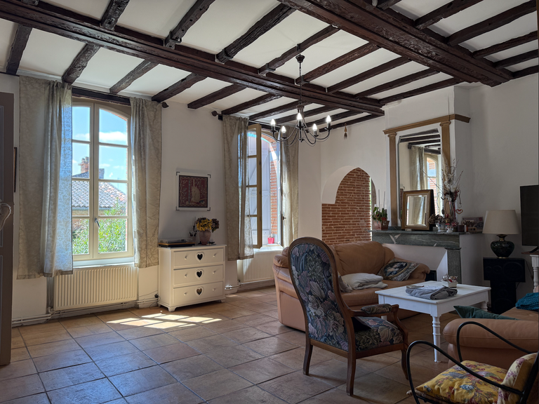 Maison Saint-Sulpice-sur-Lèze - 740m²