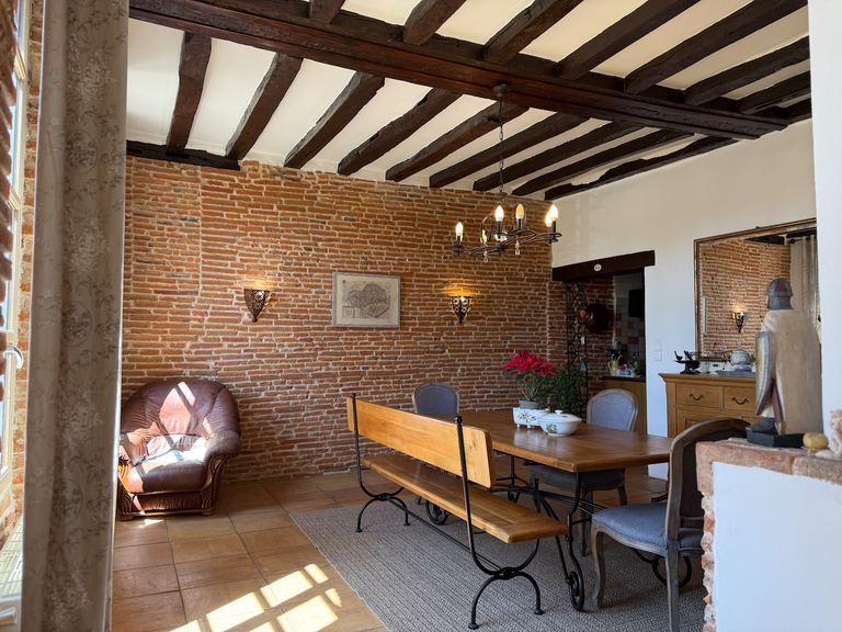 Maison Saint-Sulpice-sur-Lèze - 740m²