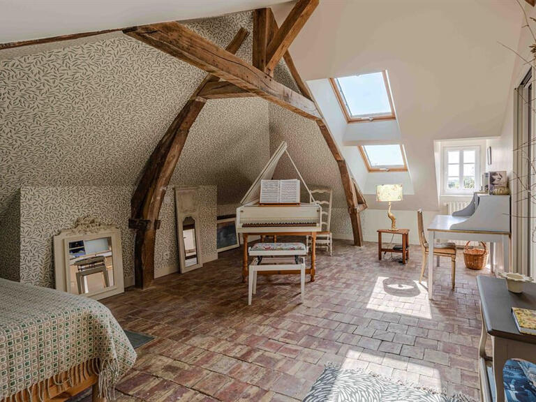 House Saint-Sylvestre-de-Cormeilles - 6 bedrooms - 200m²