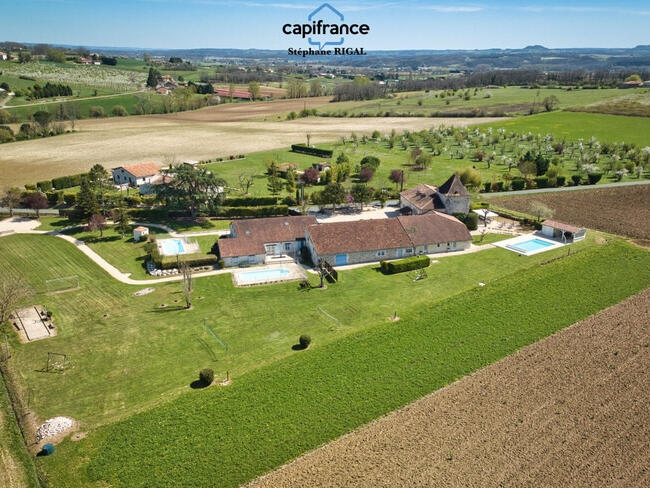 Vente Propriété Saint-Sylvestre-sur-Lot - 15 chambres