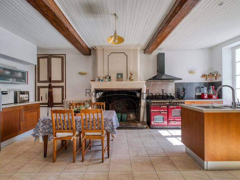 Maison Saint-Thomas-de-Conac - 9 chambres - 458m²