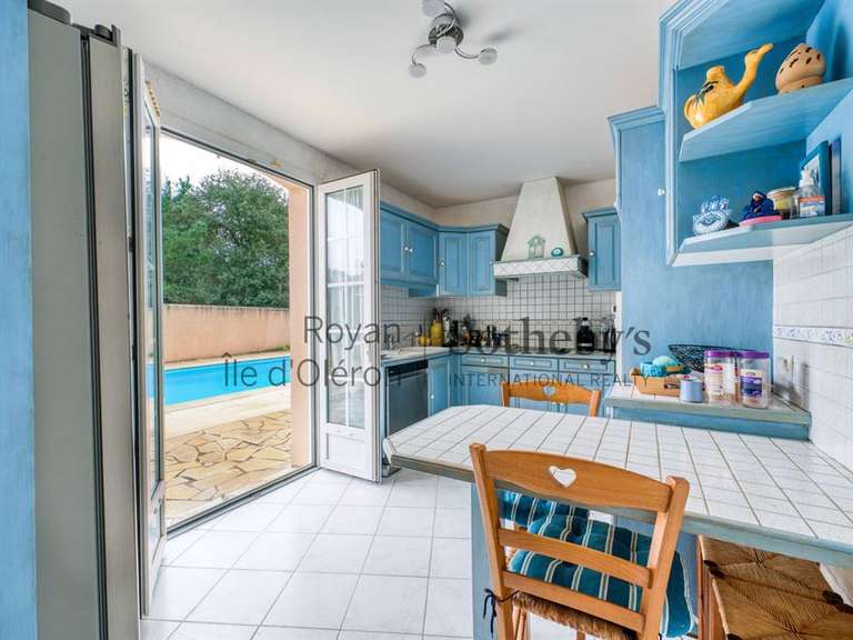 Maison Saint-Trojan-les-Bains - 3 chambres - 150m²